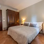 Convino Szálloda Castiglione Falletto