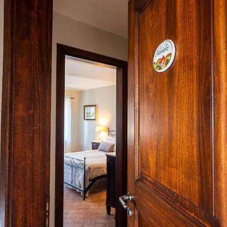 Convino Hotel Castiglione Falletto