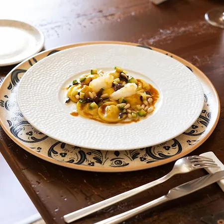 Convino Hotel Castiglione Falletto